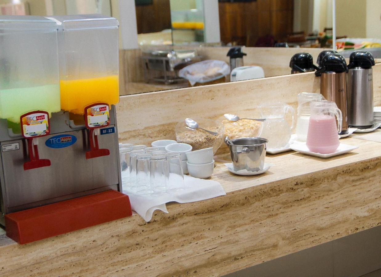 Capri Hotel Дуки ди Кашиас Екстериор снимка